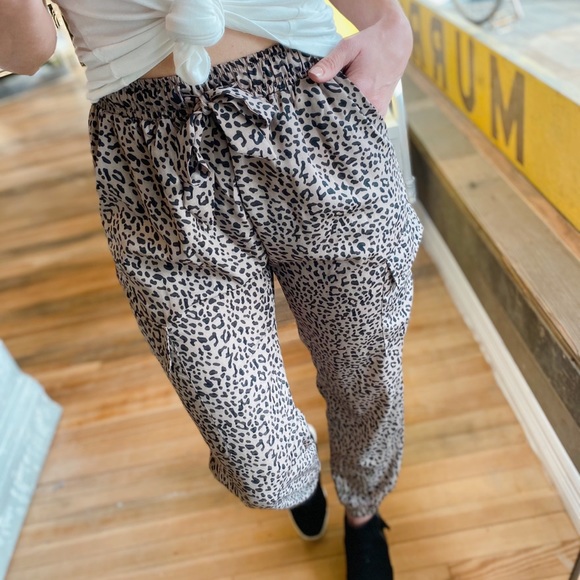 WISHING YOU THE BEST CHEETAH JOGGERS - Picture 9 of 14